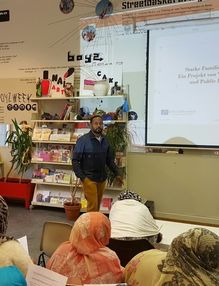 Séances d’information destinées aux «familles fortes de Somalie » 